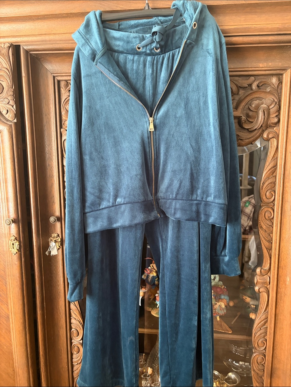 Magaschoni Teal Velour Hooded Zip Jogger Set